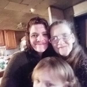 Meet your Posher, Gloria